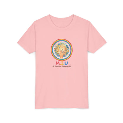 Camiseta Unisex Niños M.I.U — Logo Manito Arcoíris | Fe, Aventura, Imaginación