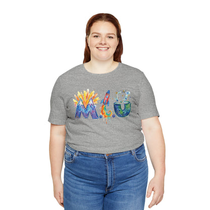 Camiseta Unisex Adulto M.I.U — Logo Fe, Aventura, Imaginación | Cohete & Universo