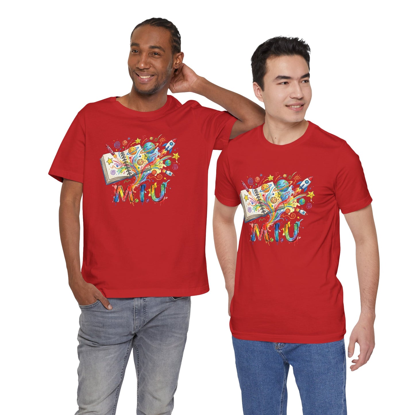Camiseta Unisex Adulto M.I.U — Logo Libro & Universo | Fé, Aventura, Imaginación
