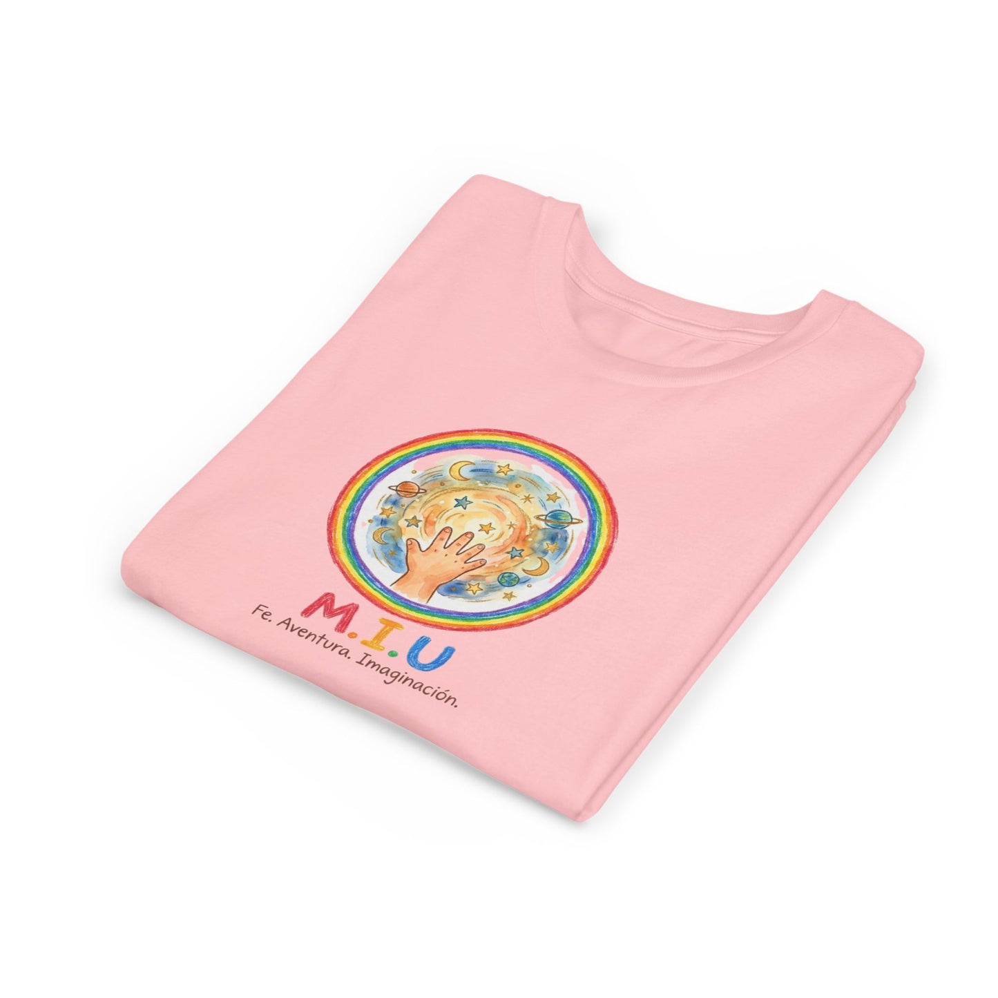 Camiseta Unisex Niños M.I.U — Logo Manito Arcoíris | Fe, Aventura, Imaginación