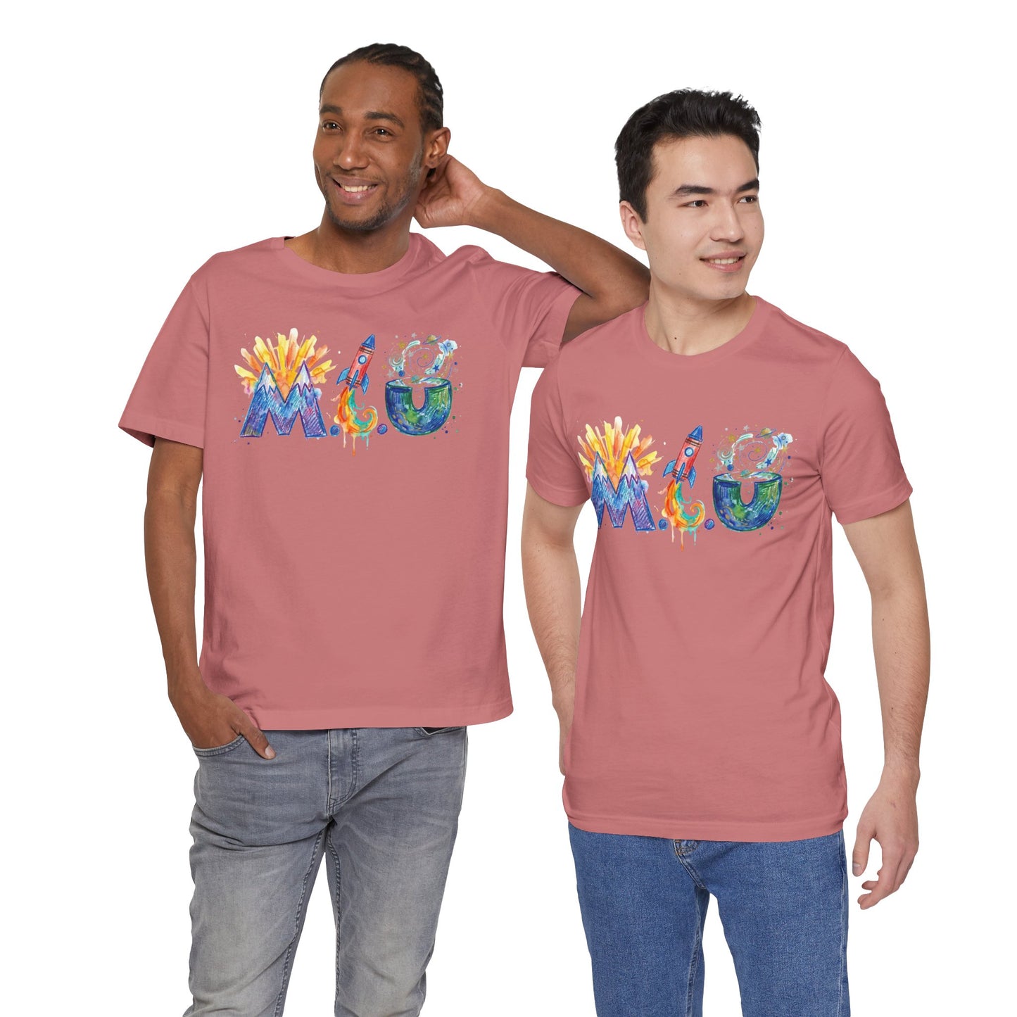 Camiseta Unisex Adulto M.I.U — Logo Fe, Aventura, Imaginación | Cohete & Universo