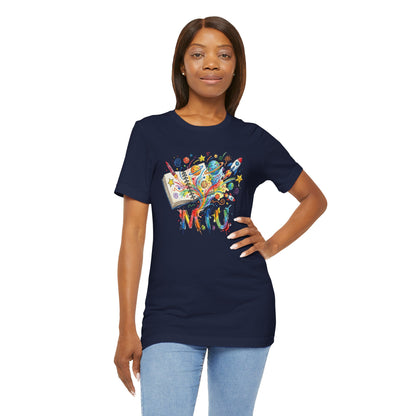 Camiseta Unisex Adulto M.I.U — Logo Libro & Universo | Fé, Aventura, Imaginación