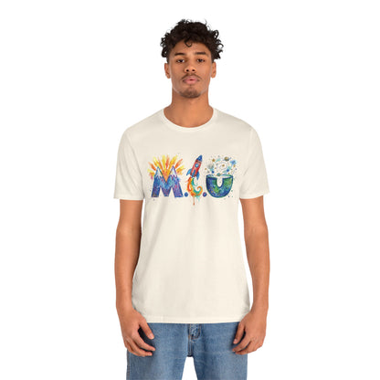 Camiseta Unisex Adulto M.I.U — Logo Fe, Aventura, Imaginación | Cohete & Universo