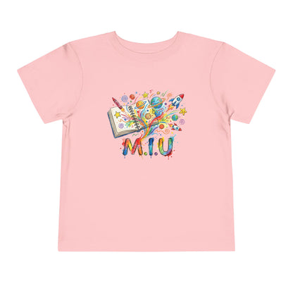 Camiseta Toddler M.I.U — Logo Libro & Universo | Fe, Aventura, Imaginación