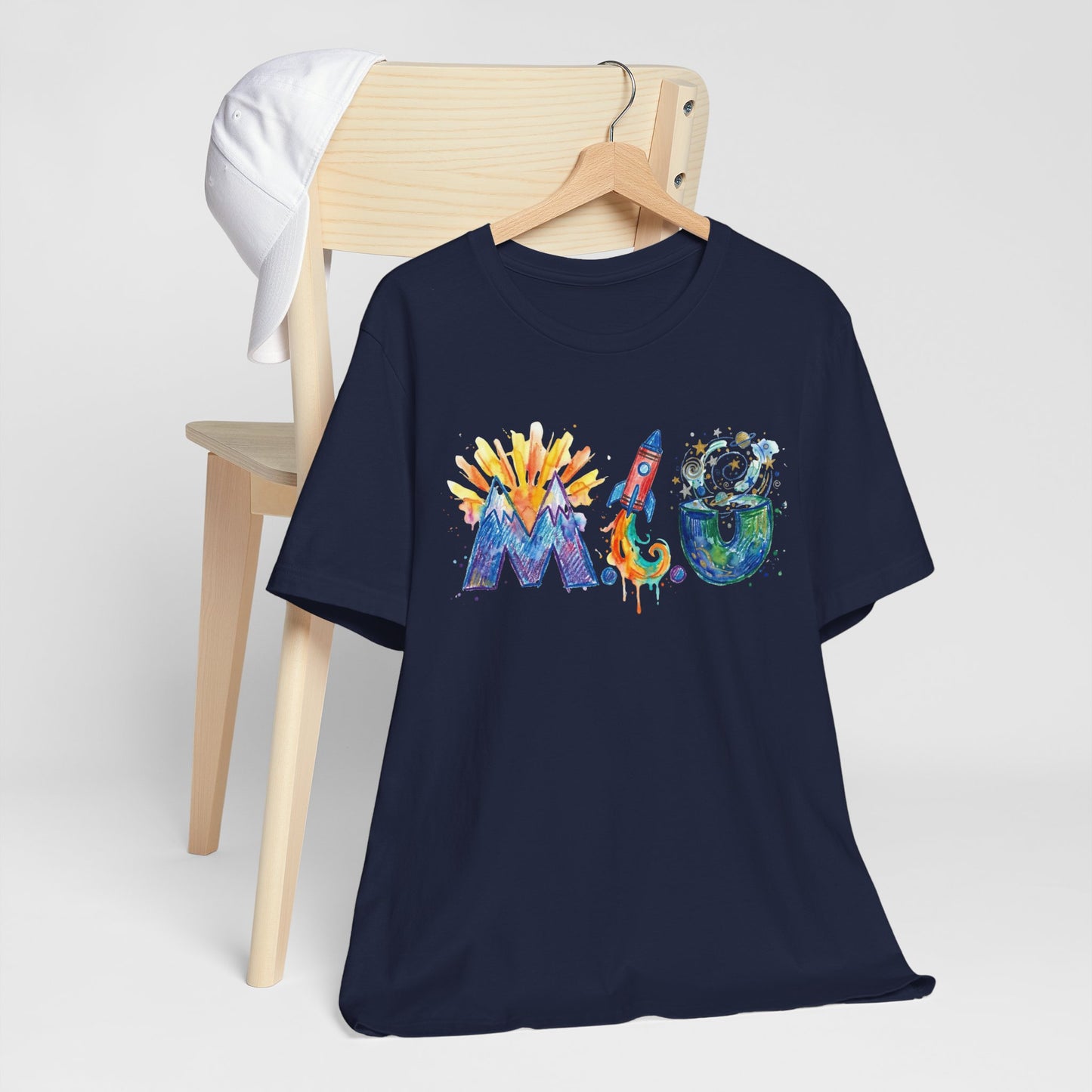 Camiseta Unisex Adulto M.I.U — Logo Fe, Aventura, Imaginación | Cohete & Universo